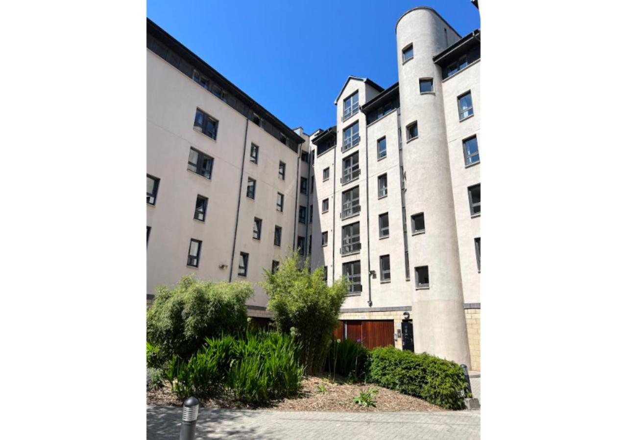 Joivy Affordable 3,4,5 And 12 Bed Private Flats Next To Royal Mile (Adults Only) Lejlighed EDI Eksteriør billede
